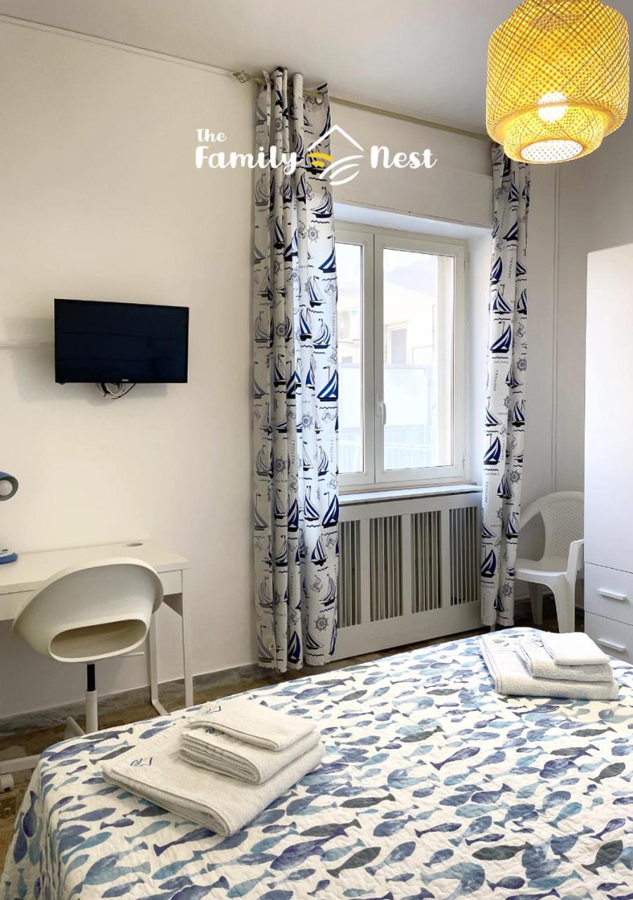 The Family Nest - Casa Eva Lägenhet Manfredonia Exteriör bild