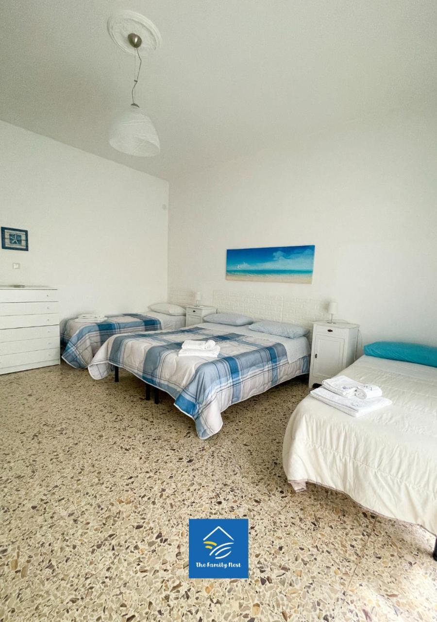 The Family Nest - Casa Eva Lägenhet Manfredonia Rum bild