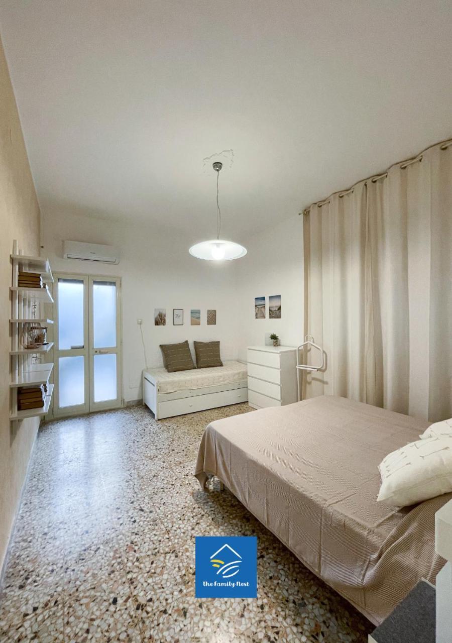 The Family Nest - Casa Eva Lägenhet Manfredonia Rum bild