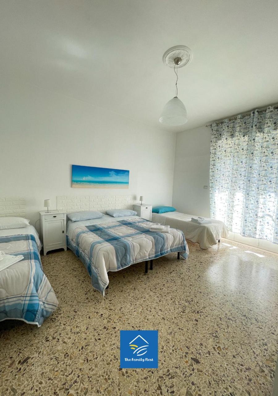 The Family Nest - Casa Eva Lägenhet Manfredonia Rum bild